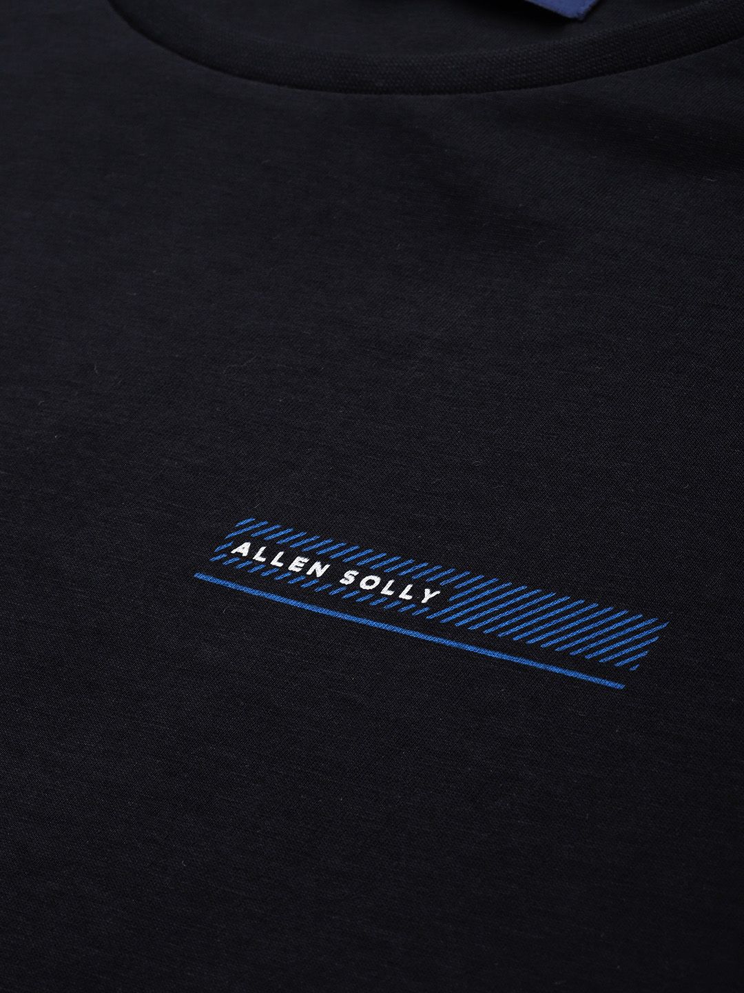 Men Black & Blue Brand Logo Printed Slim Fit Pure Cotton T-shirt